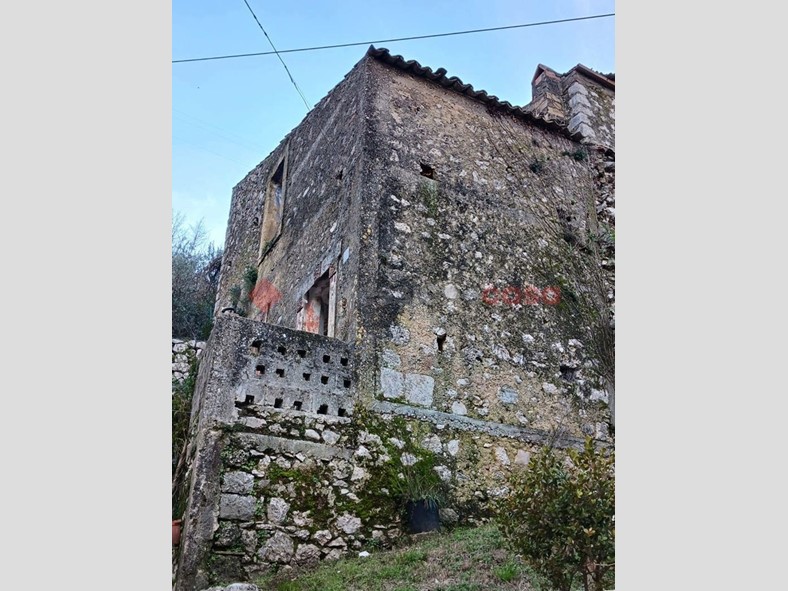 Appartamento in Vendita a Colle San Magno, 9'500&euro;, 80 m²