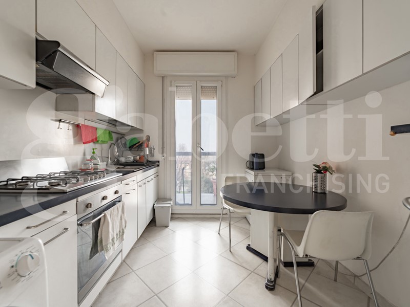 Quadrilocale in Vendita a Milano, 247'000&euro;, 110 m², arredato