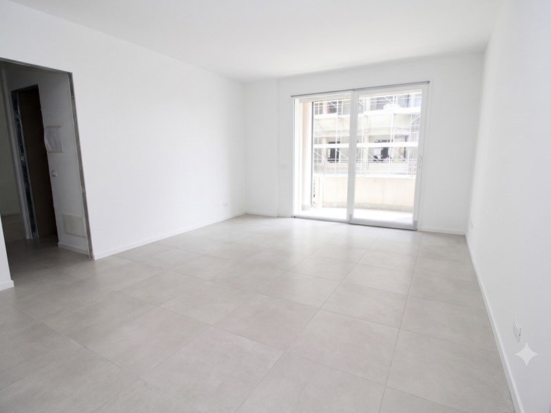 Quadrilocale in Vendita a Gorla Minore, 340'000&euro;, 115 m², con Box