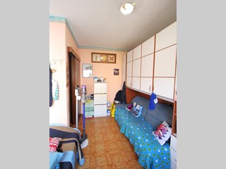 Trilocale in Vendita a Legnano, 120'000&euro;, 87 m², con Box