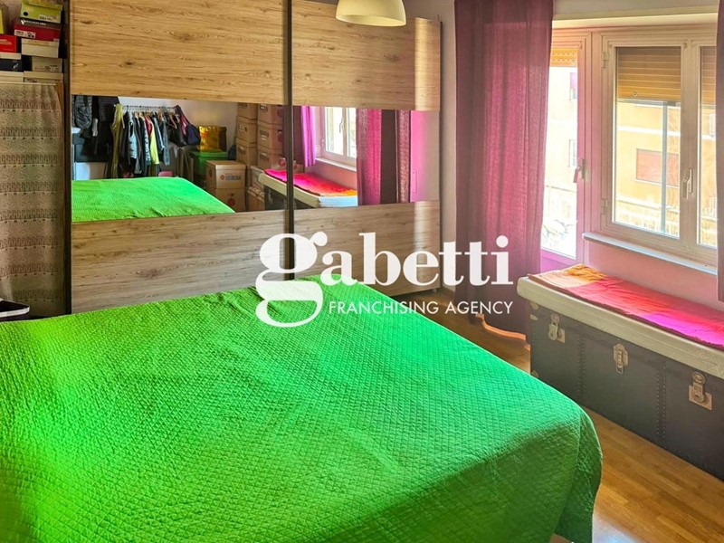 Trilocale in Vendita a Roma, 259'000&euro;, 86 m²