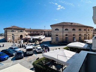 Appartamento in Vendita a Senigallia, 410'000&euro;, 160 m²