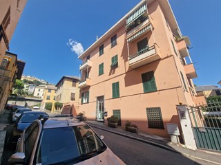 Appartamento in Vendita a Genova, zona Quinto, 175'000&euro;, 57 m²