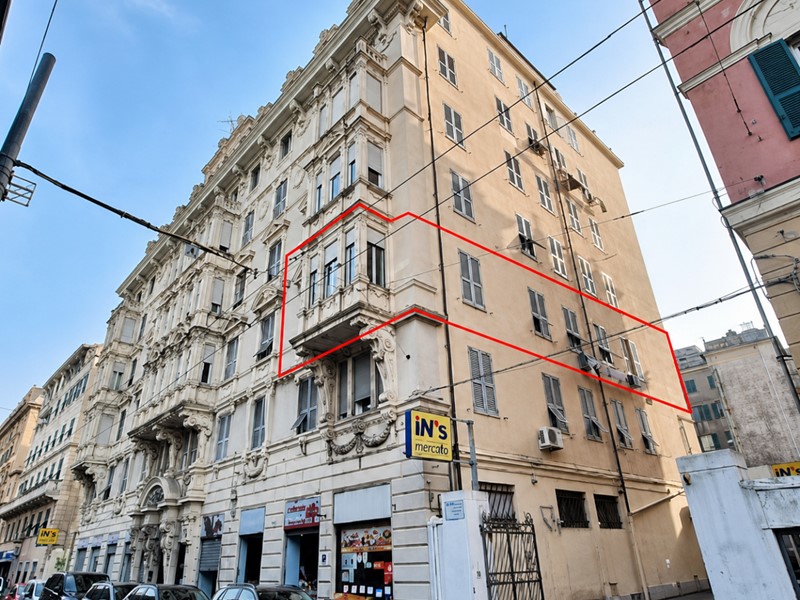 Appartamento in Vendita a Genova, zona Sampierdarena, 73'875&euro;, 150 m²