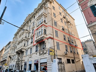 Appartamento in Vendita a Genova, zona Sampierdarena, 73'875&euro;, 150 m²