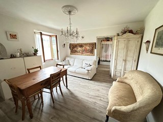 Appartamento in Vendita a Castelnuovo Magra, 215'000&euro;, 110 m², arredato