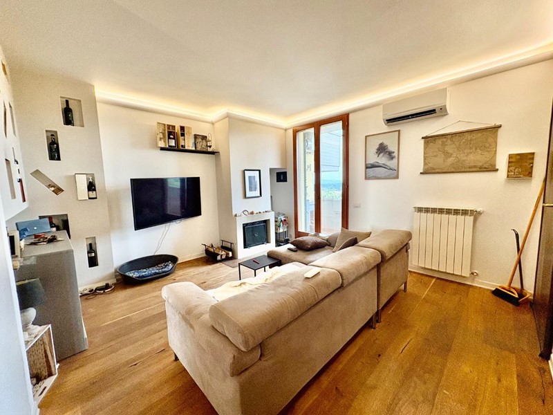 Trilocale in Vendita a Montaione, zona Mura, 140'000&euro;, 78 m², arredato