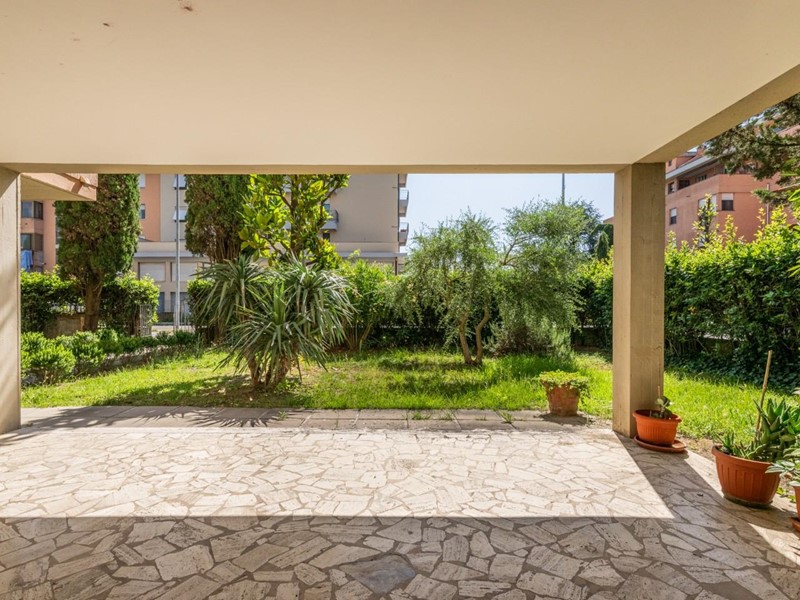 Attico in Vendita a Pontedera, 199'000&euro;, 111 m², arredato, con Box