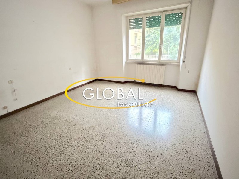 Appartamento in Vendita a Ancona, 149'000&euro;, 138 m²