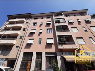 Bilocale in Vendita a Milano, 275'000&euro;, 65 m²