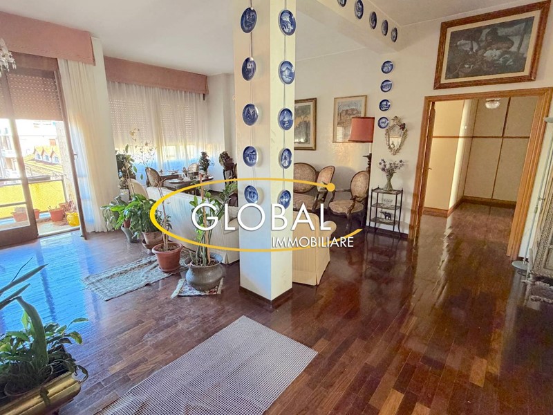 Quadrilocale in Vendita a Ancona, 340'000&euro;, 130 m²