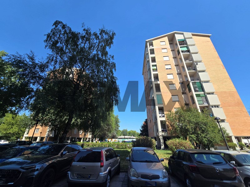 Trilocale in Vendita a Milano, 285'000&euro;, 87 m²