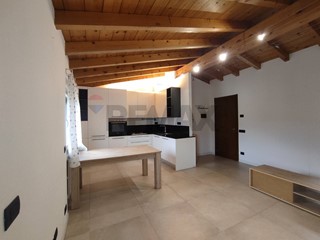 Trilocale in Vendita a San Fermo della Battaglia, 230'000&euro;, 95 m²