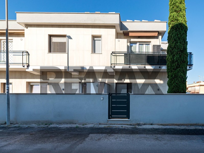 Trilocale in Affitto a Roma, 950&euro;, 84 m²