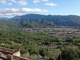 Bilocale in Vendita a Pesche, 22'000&euro;, 55 m²