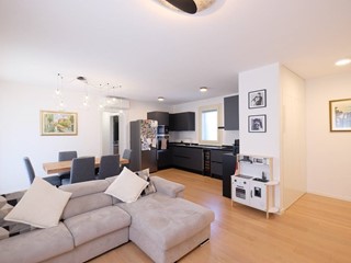 Quadrilocale in Vendita a Cordenons, 288'000&euro;, 120 m²