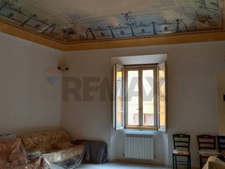 Trilocale in Vendita a Cingoli, 49'000&euro;, 94 m²