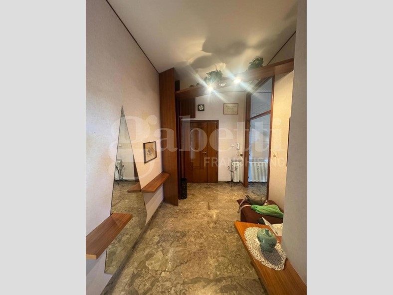 Appartamento in Vendita a Bologna, 460'000&euro;, 160 m², con Box