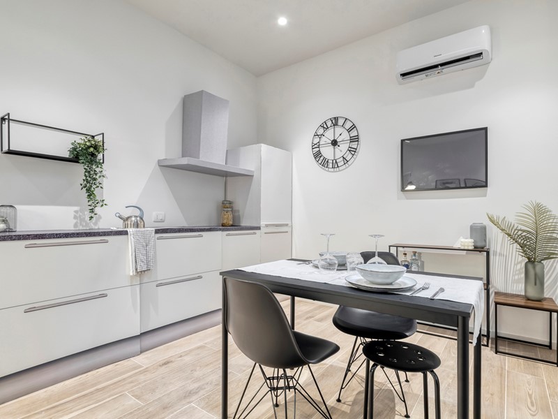 Bilocale in Vendita a Bologna, 215'000&euro;, 48 m²