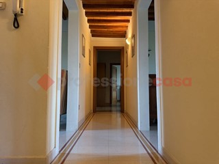 Appartamento in Vendita a Arezzo, 430'000&euro;, 150 m²
