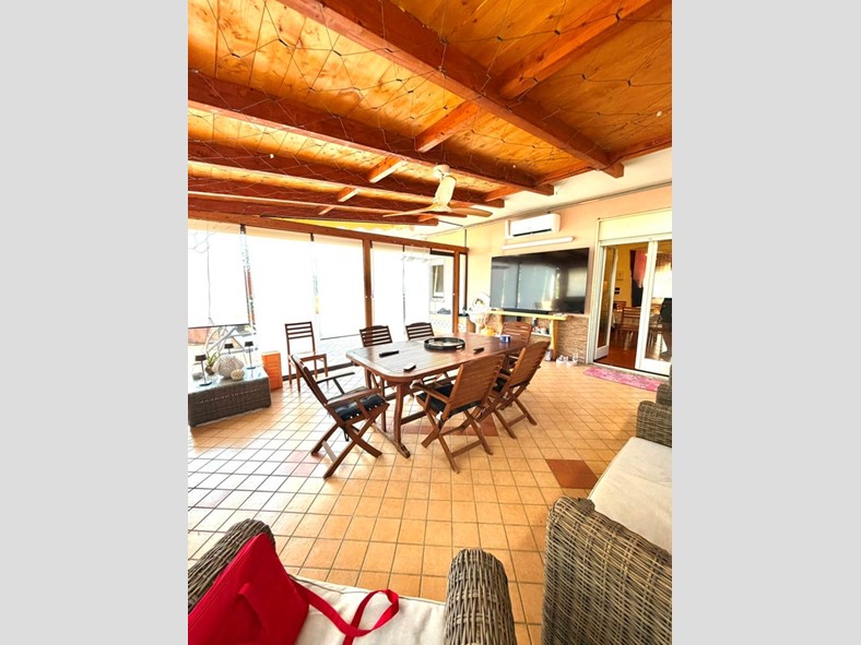 Quadrilocale in Vendita a Angri, 309'000&euro;, 118 m², con Box
