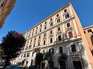 Bilocale in Vendita a Roma, 290'000&euro;, 50 m²