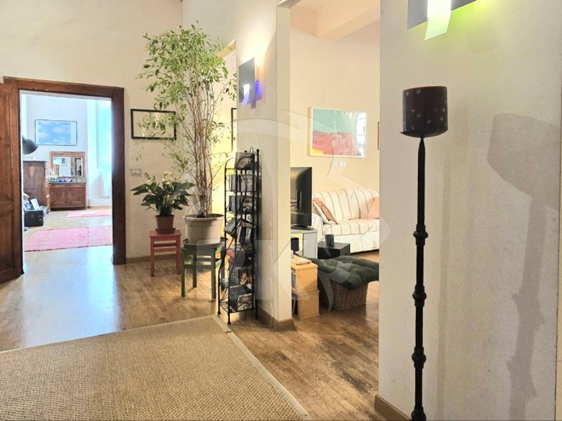 Appartamento in Vendita a Bologna, 755'000&euro;, 209 m²