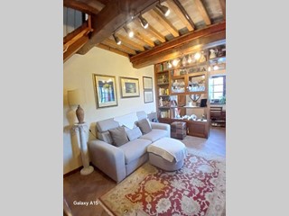 Appartamento in Vendita a Fosdinovo, 135'000&euro;, 70 m²