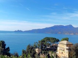 Appartamento in Vendita a Zoagli, zona SEM BENELLI, 435'000&euro;, 110 m², arredato