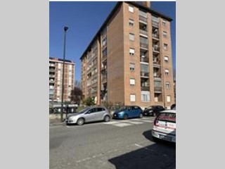Quadrilocale in Vendita a Torino, 53'250&euro;, 93 m²