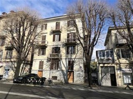 Quadrilocale in Vendita a Torino, 52'500&euro;, 71 m²