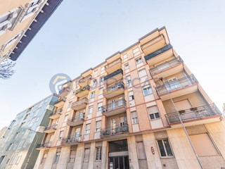 Trilocale in Vendita a Legnano, 150'000&euro;, 99 m²
