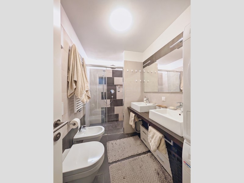 Bilocale in Vendita a Val di Vizze, 315'000&euro;, 61 m², arredato