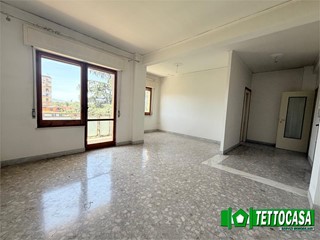 Bilocale in Vendita a Marigliano, 80'000&euro;, 60 m²