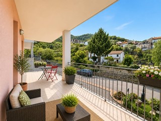 Trilocale in Vendita a Albenga, 190'000&euro;, 72 m²
