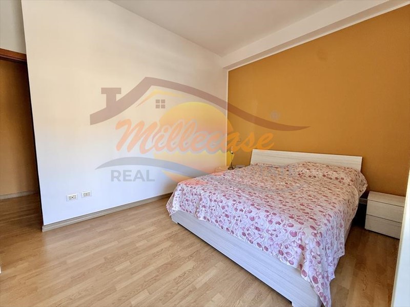 Trilocale in Vendita a Siracusa, zona Tisia - Tica - Zecchino, 75'000&euro;, 76 m², arredato