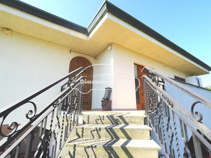 Trilocale in Vendita a Lucca, zona Farneta, 170'000&euro;, 80 m²