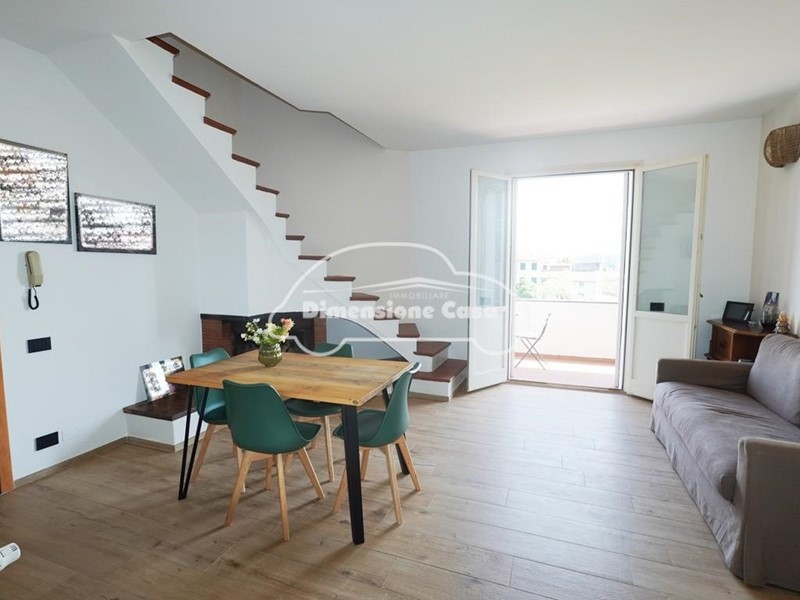 Appartamento in Vendita a Lucca, zona San Macario In Piano, 210'000&euro;, 120 m², arredato, con Box