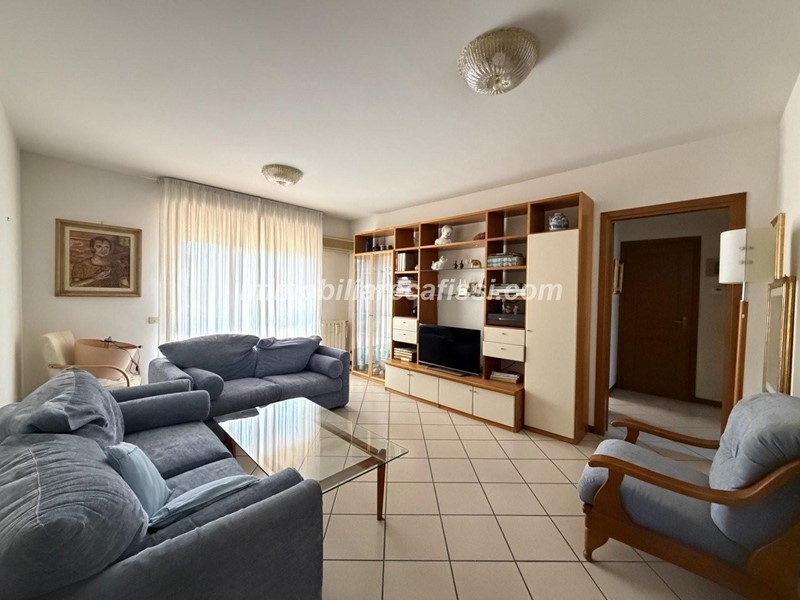 Quadrilocale in Vendita a Carmignano, zona Seano, 270'000&euro;, 95 m²
