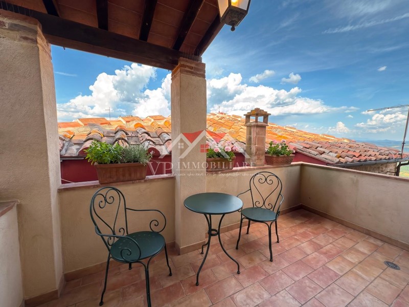Quadrilocale in Vendita a Castelnuovo di Val di Cecina, zona Montecastelli Pisano, 100'000&euro;, 80 m², arredato