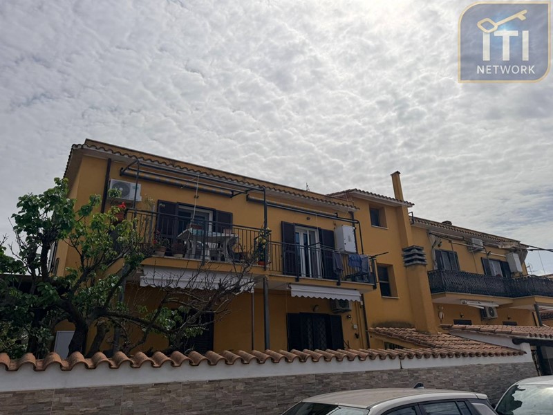 Trilocale in Vendita a Roma, 135'000&euro;, 75 m²