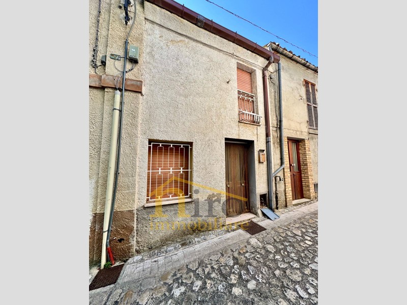 Bilocale in Vendita a Carpineto della Nora, 12'000&euro;, 50 m²