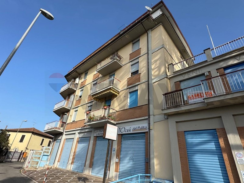 Trilocale in Vendita a Cave, 115'000&euro;, 80 m²