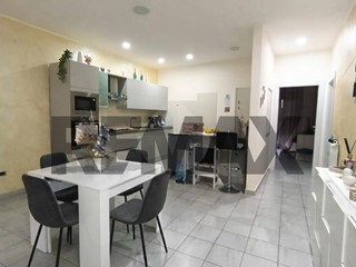 Trilocale in Vendita a Santi Cosma e Damiano, 70'000&euro;, 100 m²