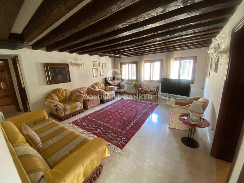 Appartamento in Vendita a Venezia, 750'000&euro;, 140 m²