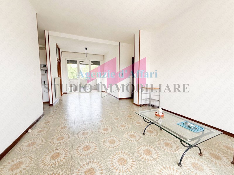 Quadrilocale in Vendita a Castelmassa, 59'000&euro;, 104 m²