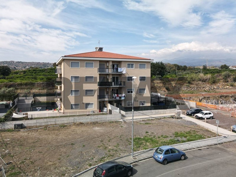 Quadrilocale in Vendita a Acireale, 165'000&euro;, 90 m²