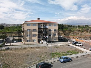 Quadrilocale in Vendita a Acireale, 165'000&euro;, 90 m²