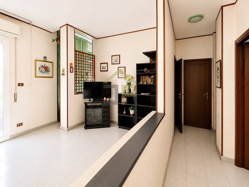 Trilocale in Vendita a Palermo, 38'000&euro;, 65 m²