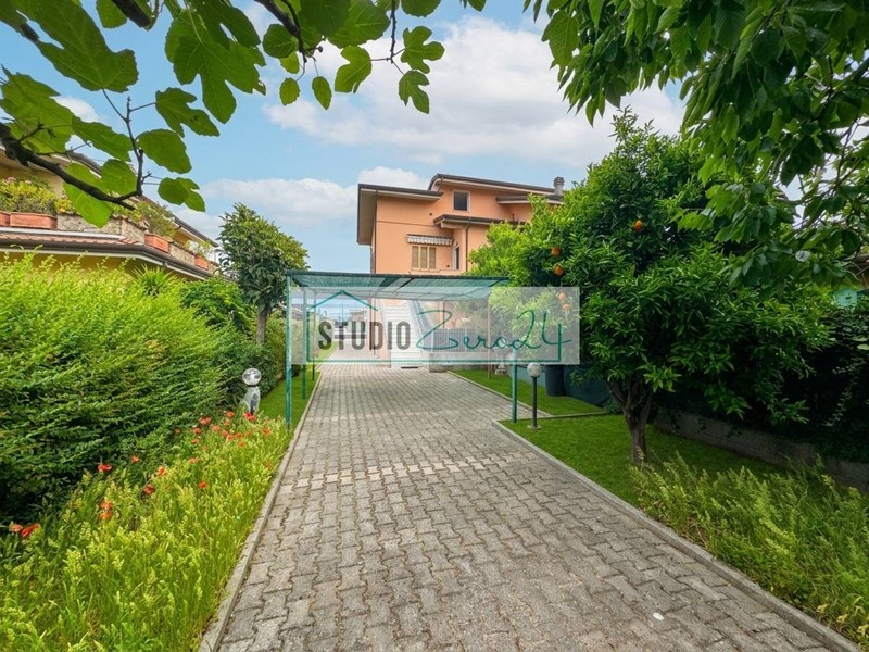 Appartamento in Vendita a Massa, 210'000&euro;, 114 m²
